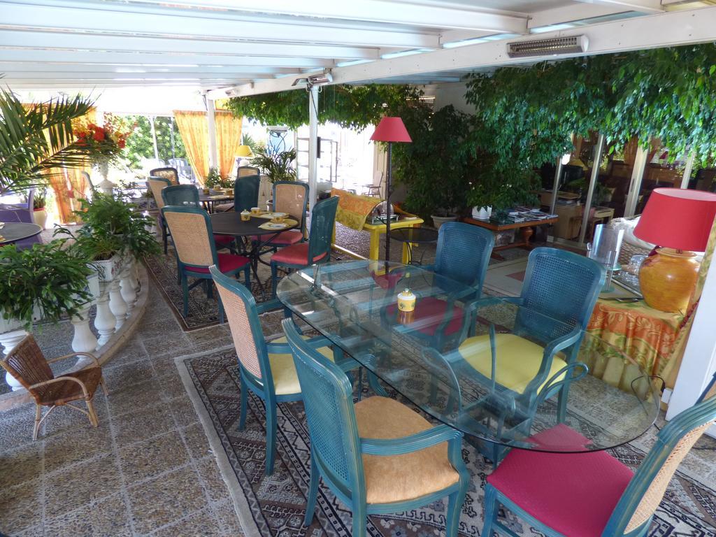 Hotel L'Olivier - Piscine & Parking Cannes Luaran gambar