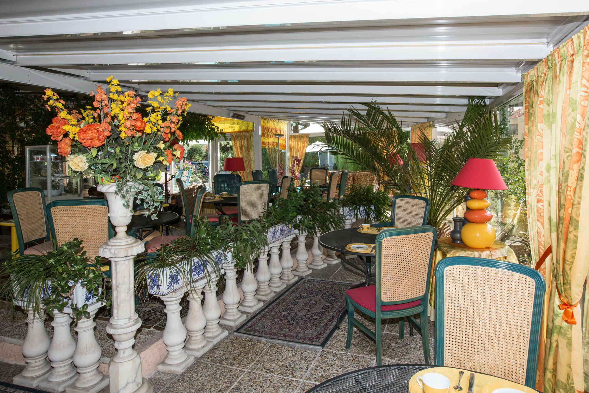 Hotel L'Olivier - Piscine & Parking Cannes Luaran gambar