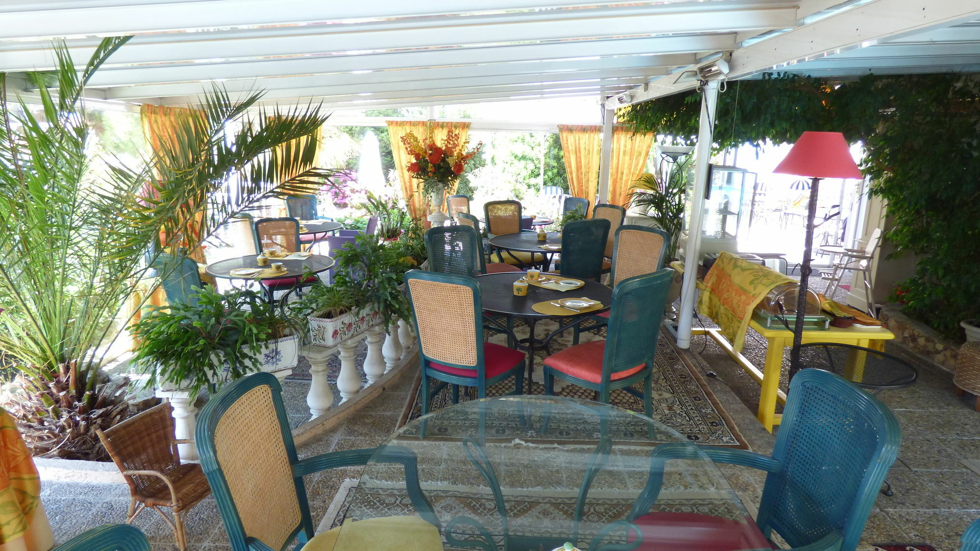 Hotel L'Olivier - Piscine & Parking Cannes Luaran gambar